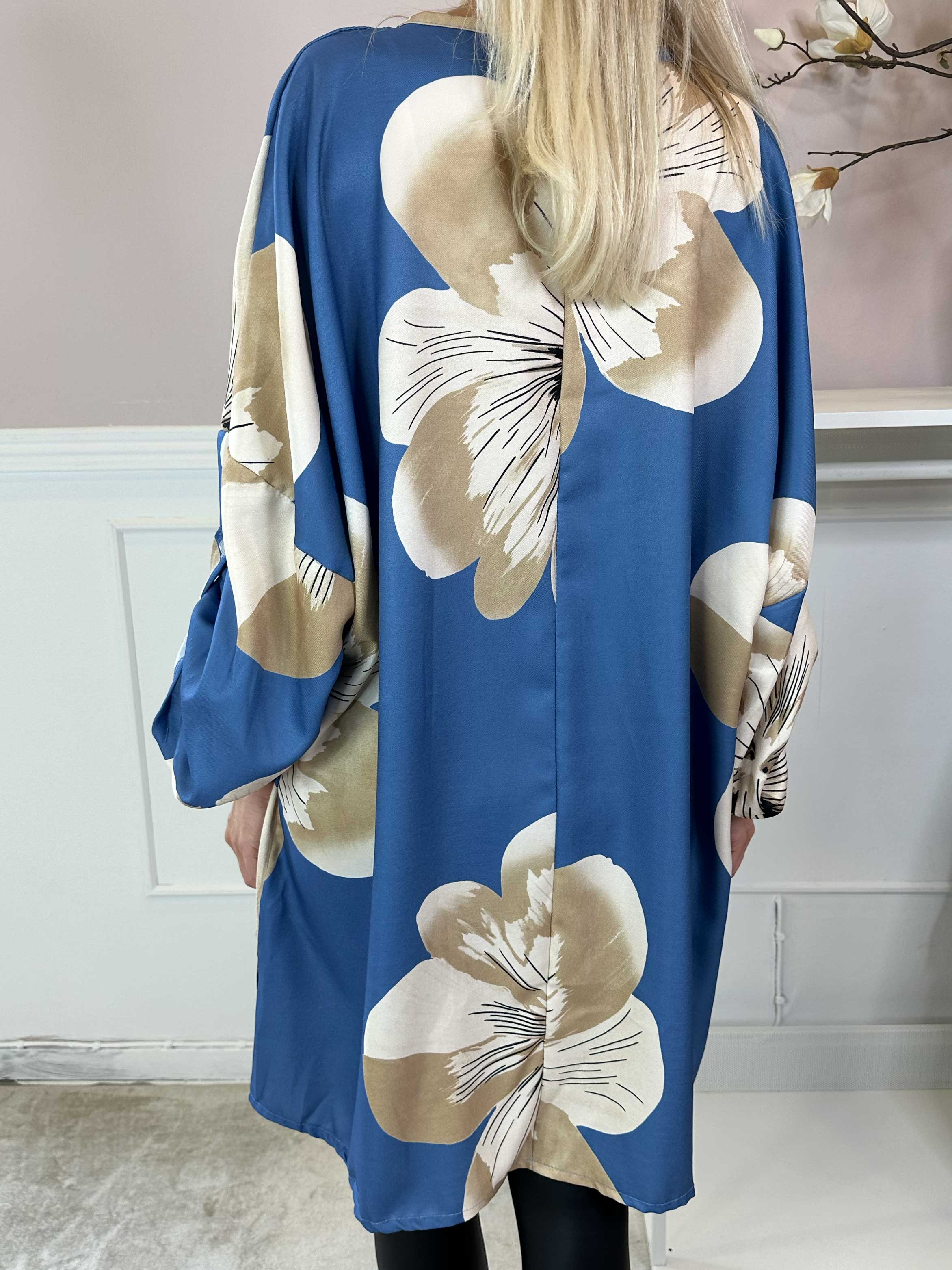 Aya L/S - Sød kjole i viskose med blomster